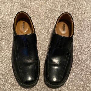 Clarks Men's 11.5 Leather slip-on Loafers Black comfort classic office Simple